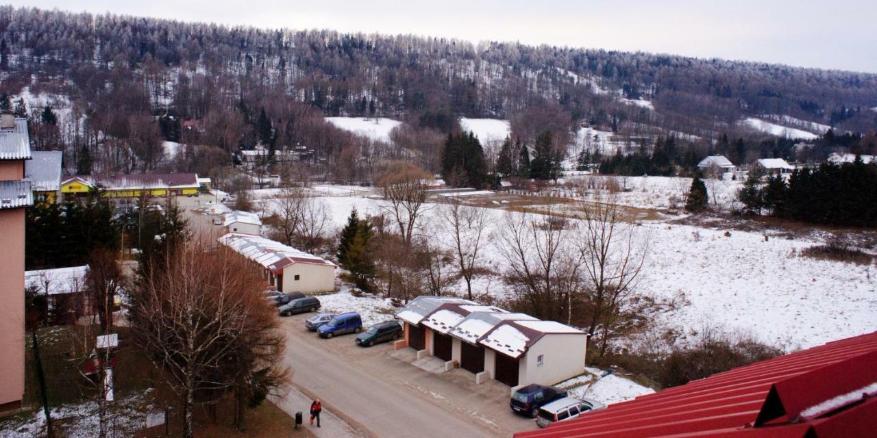 Apartamenty Bieszczadzki Aniol Ustrzyki Dolne Exterior photo