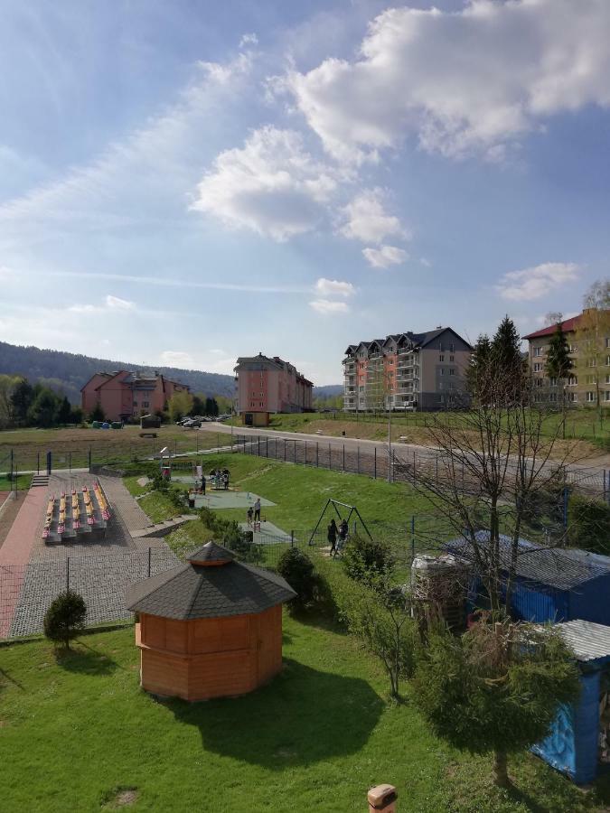 Apartamenty Bieszczadzki Aniol Ustrzyki Dolne Exterior photo